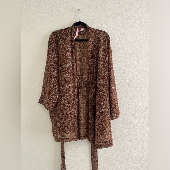 Victoria's Secret Other - Victoria Secret Leopard Robe